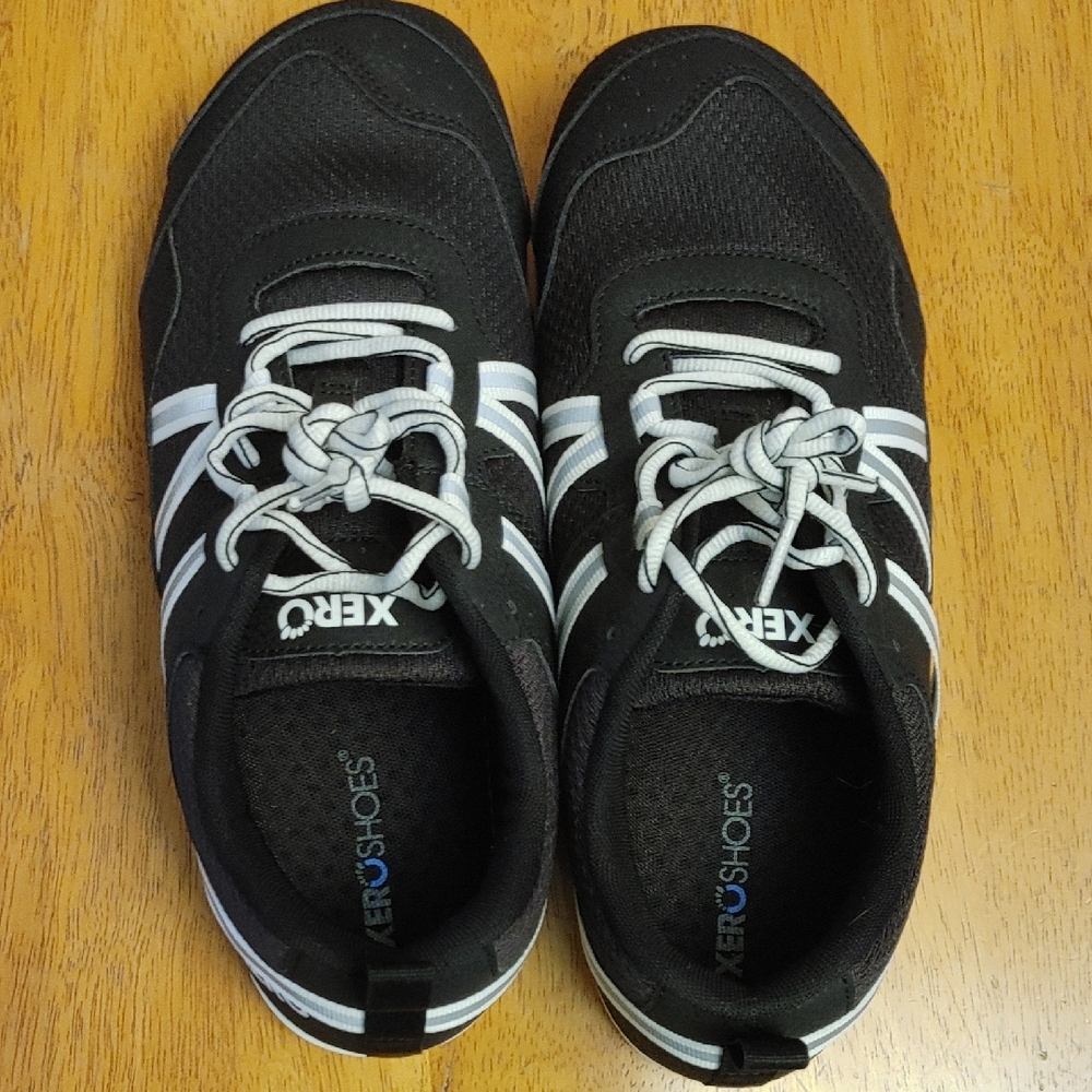 NWOB Xero Prio Women's athletic shoes